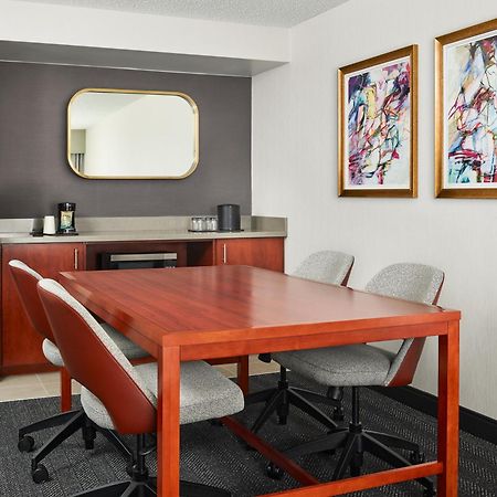 Courtyard By Marriott Fort Collins Eksteriør billede