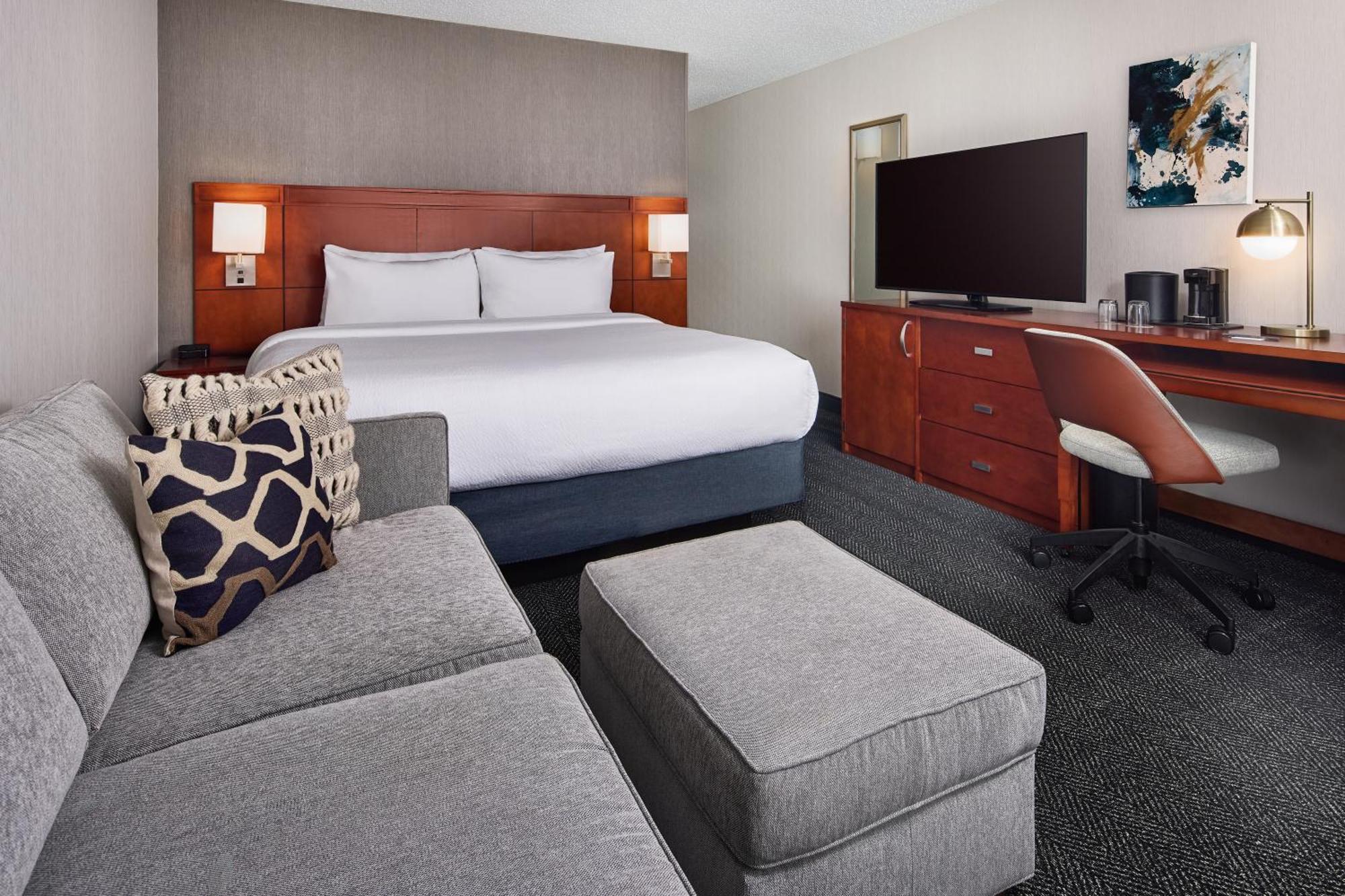 Courtyard By Marriott Fort Collins Eksteriør billede