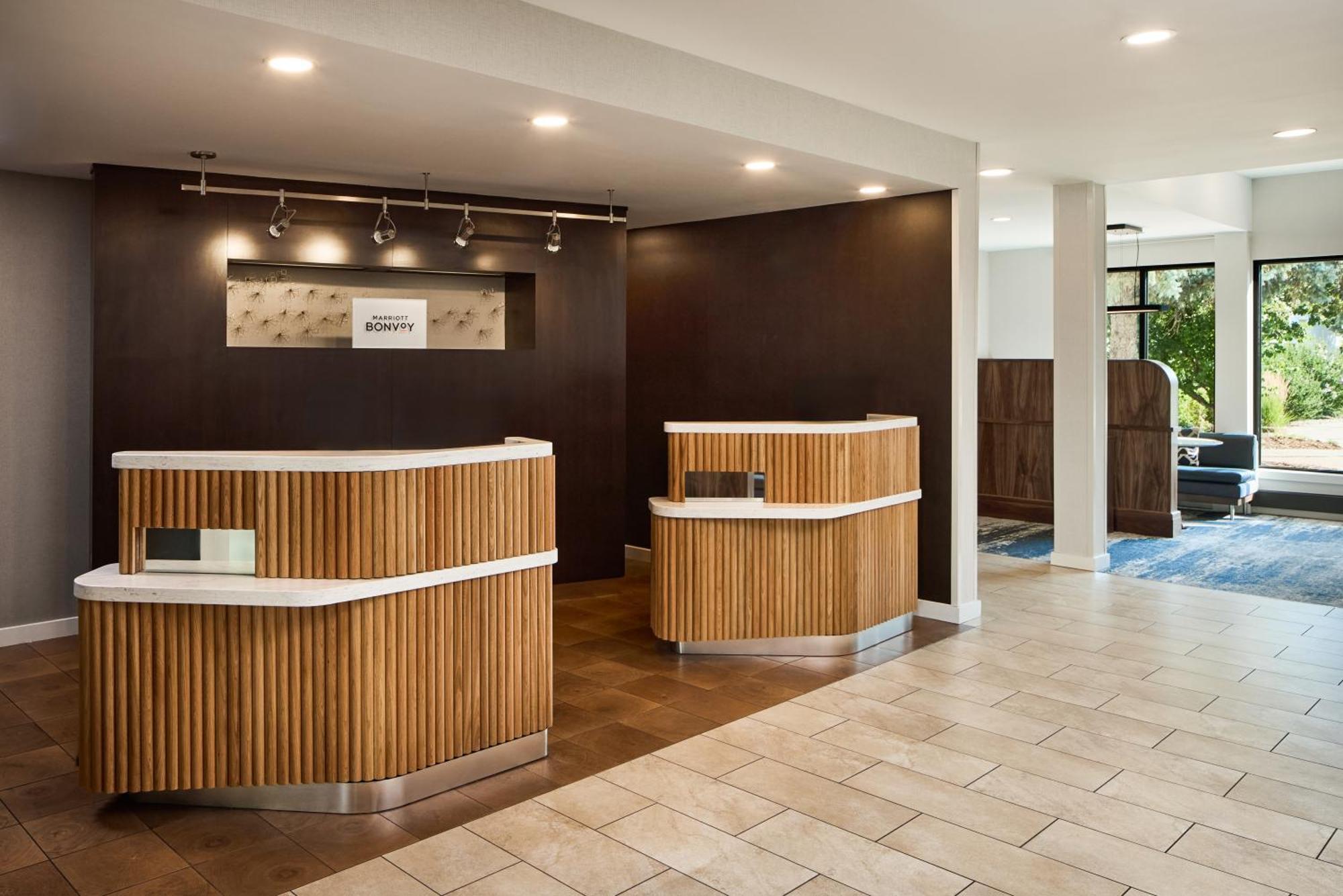 Courtyard By Marriott Fort Collins Eksteriør billede