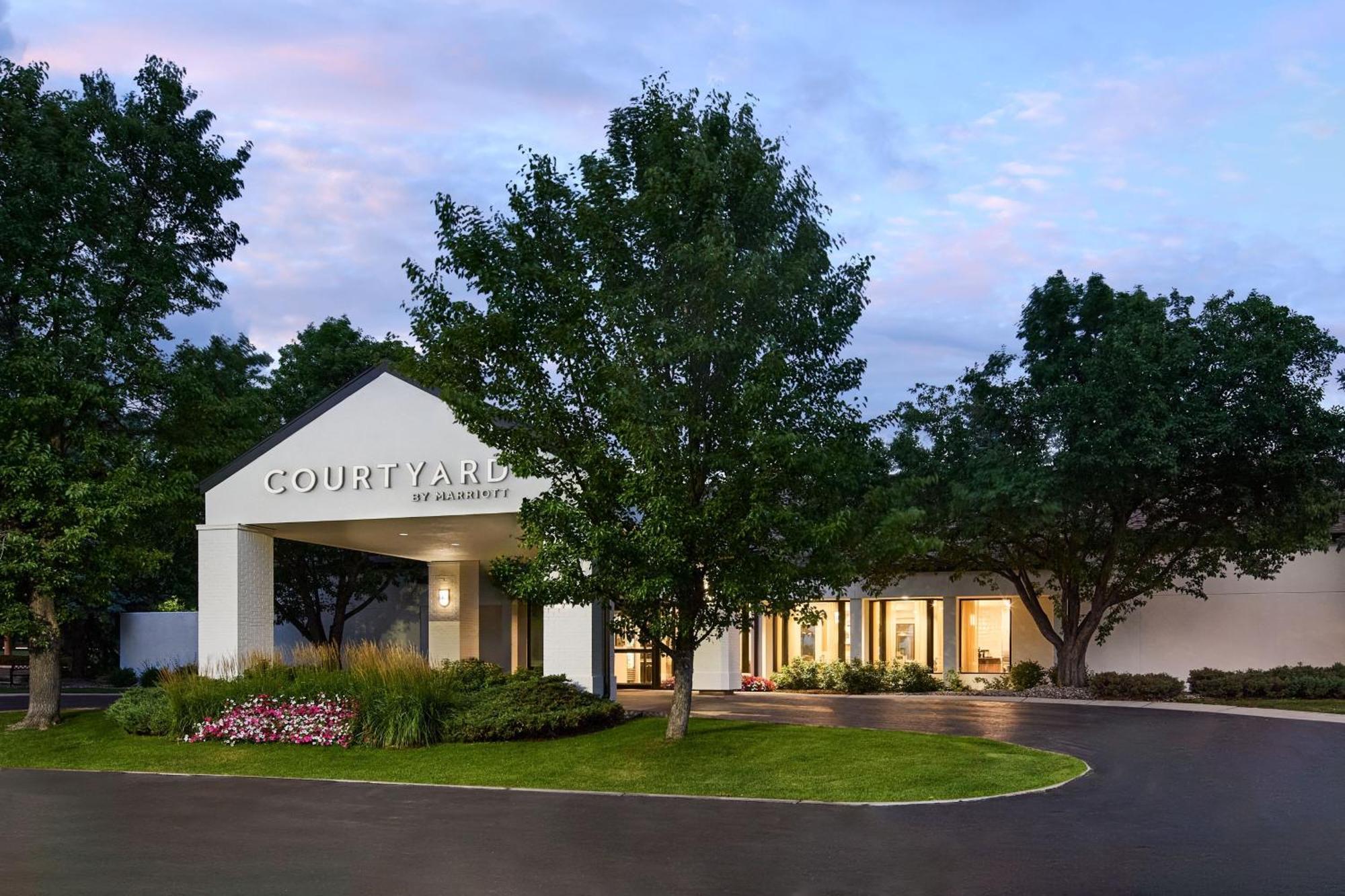 Courtyard By Marriott Fort Collins Eksteriør billede