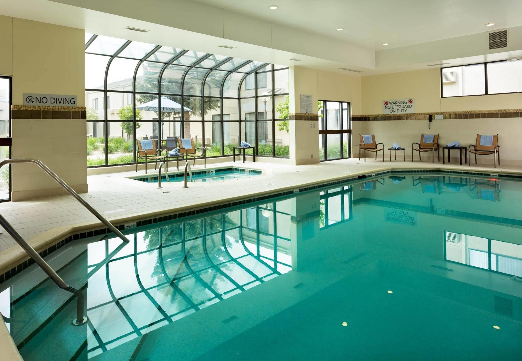 Courtyard By Marriott Fort Collins Eksteriør billede